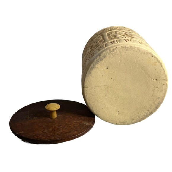 Vintage Birch Bark Container - Picture 3 of 3